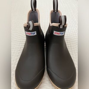 Men’s Waterproof Ankle Boot - NEW in Box/Never Worn